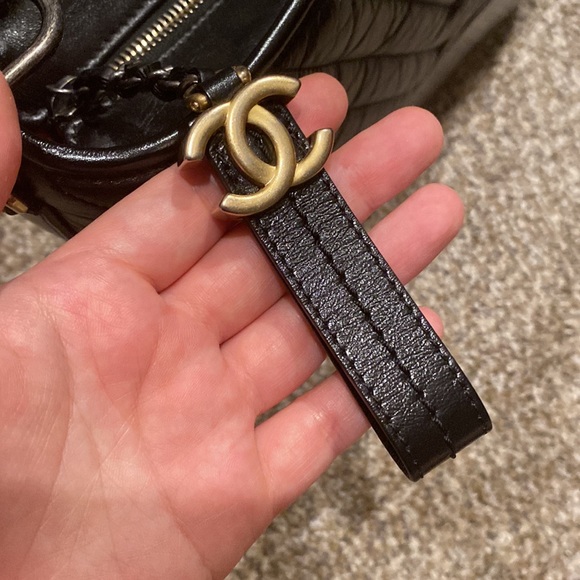 2019 Chanel Gabrielle hobo - Picture 3 of 11